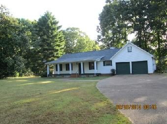 205 E Hills Ter, Dickson, TN 37055