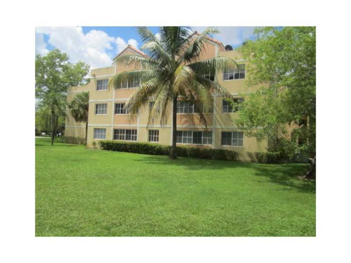 6155 NW 186 ST # B6-209, Hialeah, FL 33015