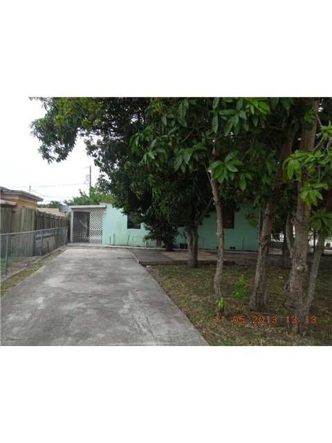 5351 E 2 AV, Hialeah, FL 33013