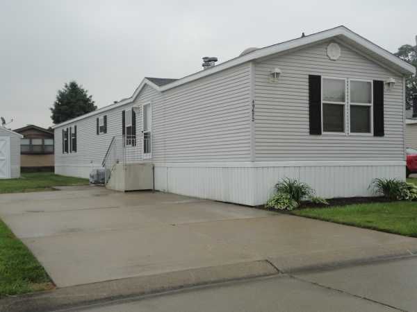 49672 Ryedale Ct. Lot#301, Utica, MI 48315