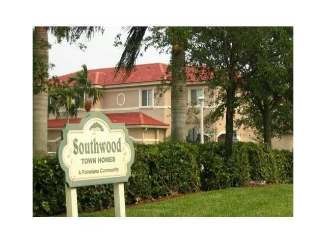 7980 S SOUTHWOOD CR # 7980, Fort Lauderdale, FL 33328