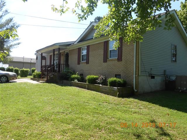 200 Cross St, Bolivar, TN 38008