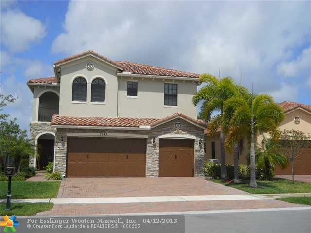 7343 NW 113TH AVE, Pompano Beach, FL 33076