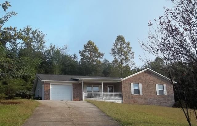 1604 Bluff Road, Harriman, TN 37748