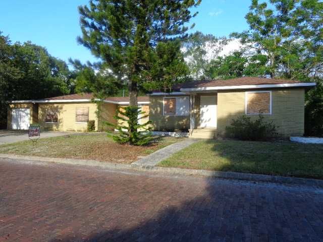 330 45th St S, Saint Petersburg, FL 33711