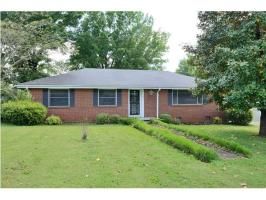 103 Edison Ave, Muscle Shoals, AL 35661