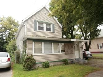 255 Sabattus St, Lewiston, ME 04240