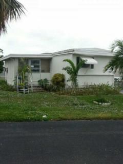 70 Havenwood Drive, Pompano Beach, FL 33064