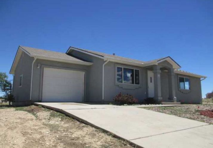 808 S Greenway Ave, Pueblo, CO 81007