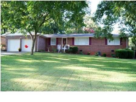 1637 Winston St., Florence, AL 35630