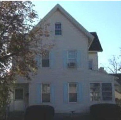 81 Jackson St, Ansonia, CT 06401