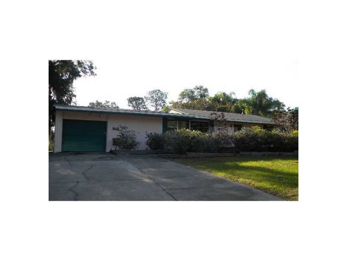 1426 Normandy Dr, Mount Dora, FL 32757