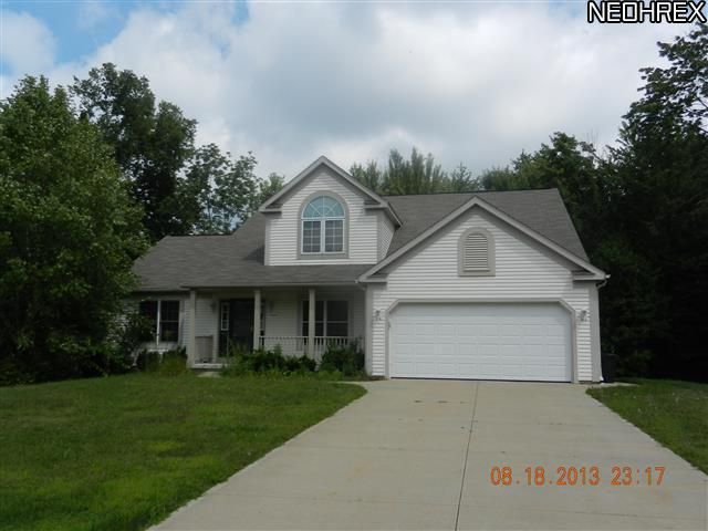 3169 Stockdale Cir Nw, Uniontown, OH 44685