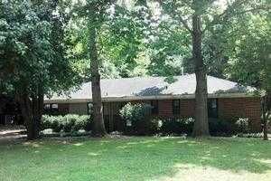 3726 Honeysuckle Rd, Montgomery, AL 36109