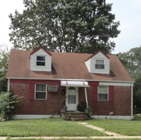 58 Grant St, Hempstead, NY 11550