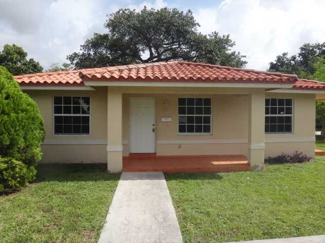 1055 Nw 134th St, Miami, FL 33168