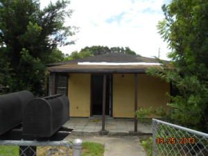 212 S 25th St, Fort Pierce, FL 34947