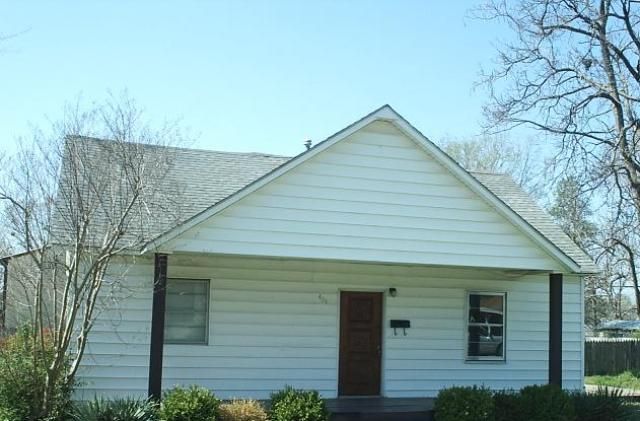 401 N Oak, Sallisaw, OK 74955