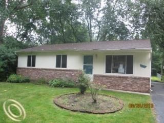 256 Goldengate St, Lake Orion, MI 48362