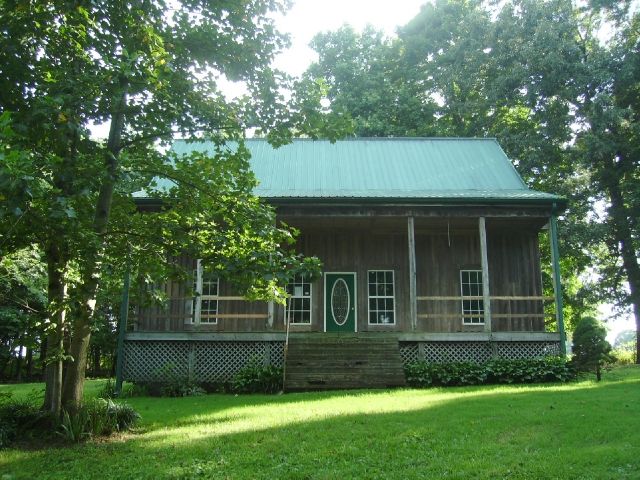 3564 Armstrong Rd, Springfield, TN 37172