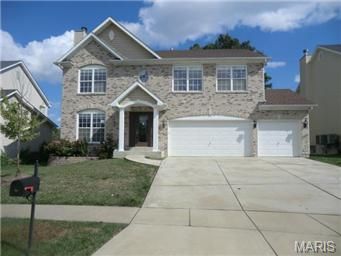 30 Heritage Pointe Cir, Fenton, MO 63026