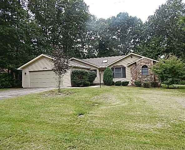 114 Lakewood Dr, Crossville, TN 38558