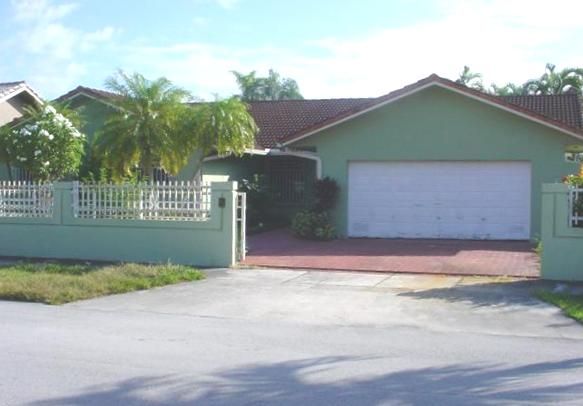 7 Nw 136th Ave, Miami, FL 33182