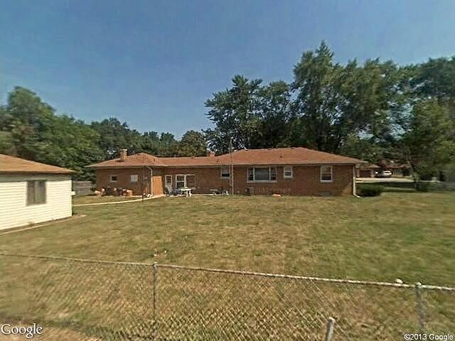 Greengold St, Crest Hill, IL 60403