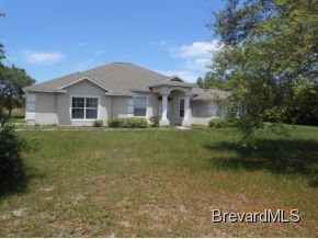 3250 Peroutka Ln, Cocoa, FL 32927