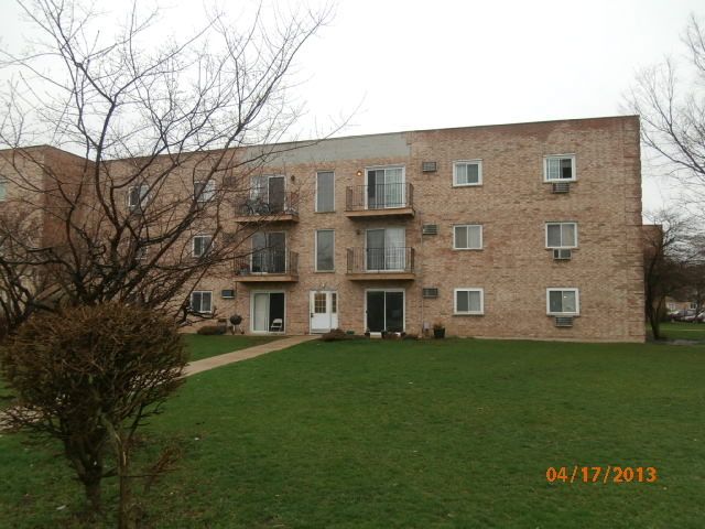 161 W Elk Trl Apt 263, Carol Stream, IL 60188