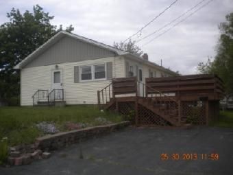 29 North St, East Millinocket, ME 04430