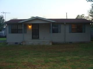 821 Hurd, Trumann, AR 72472