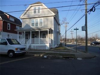 88 Hopkins St, Deptford, NJ 08096