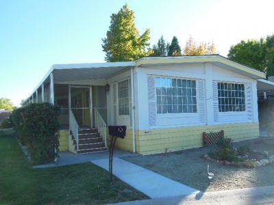 2271 MacKintosh, Bishop, CA 93514