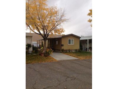 198 MacIver St #9, Bishop, CA 93514