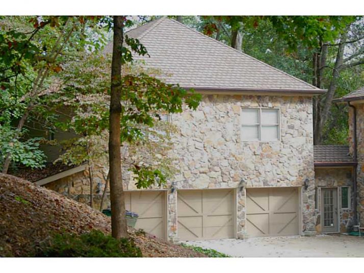 5620 Conway Drive, Marietta, GA 30068