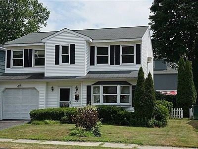 989 east broadway, Milford, CT 06460