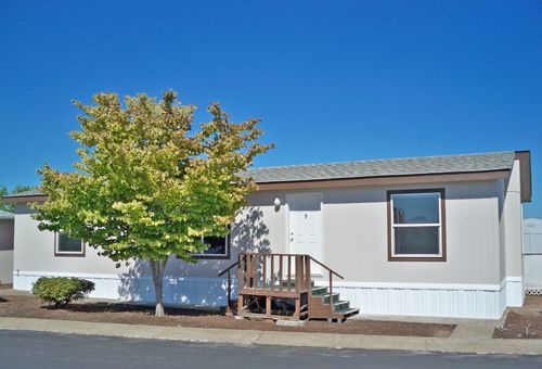 5510 Windsor Island Rd #22, Salem, OR 97303