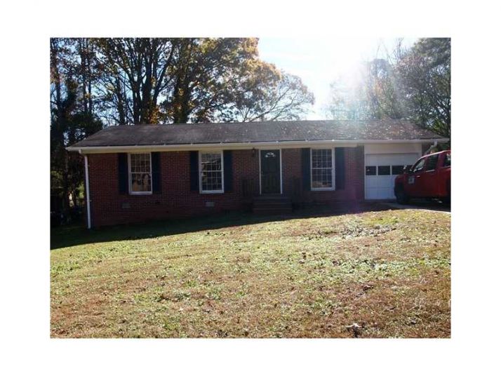 371 Pineland Drive, Mableton, GA 30126