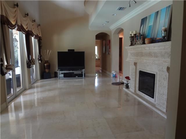 7801 SW 28 ST, Miami, FL 33155