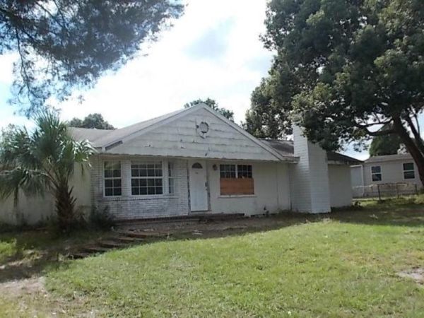 37922 Avoca Ave, Zephyrhills, FL 33541