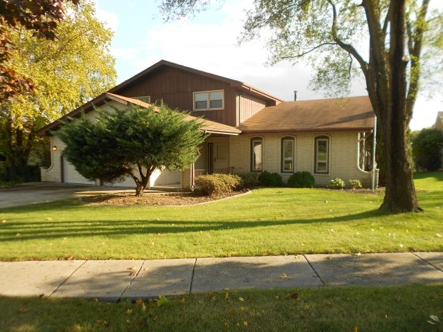 15703 Trailside Dr, Homer Glen, IL 60491