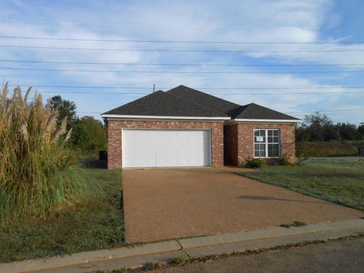 423 Poplar Boulevar, Pearl, MS 39208