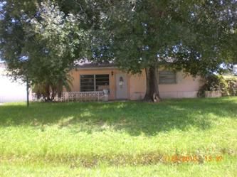 411 Poplar Ave, Port Saint Lucie, FL 34952