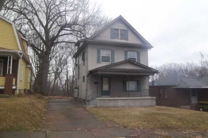 1734 Pointview Ave, Youngstown, OH 44502