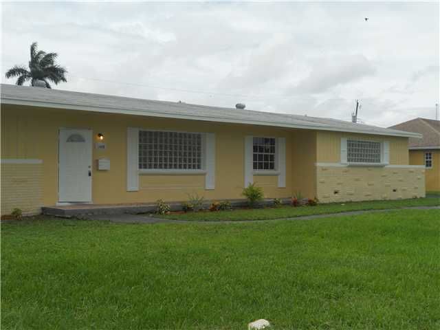 1440 NW 203 ST, Miami, FL 33169