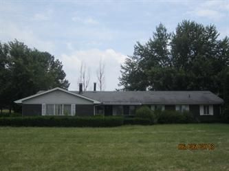 13476 Little Richmond Rd, Brookville, OH 45309