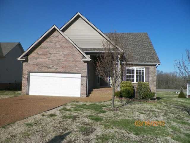 1006 Kathleen Dr, Spring Hill, TN 37174