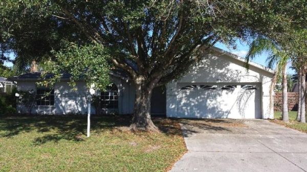 9410 69th Avenue East, Palmetto, FL 34221