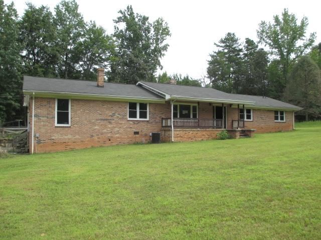 11621 Promise Land Rd, Amelia Court House, VA 23002